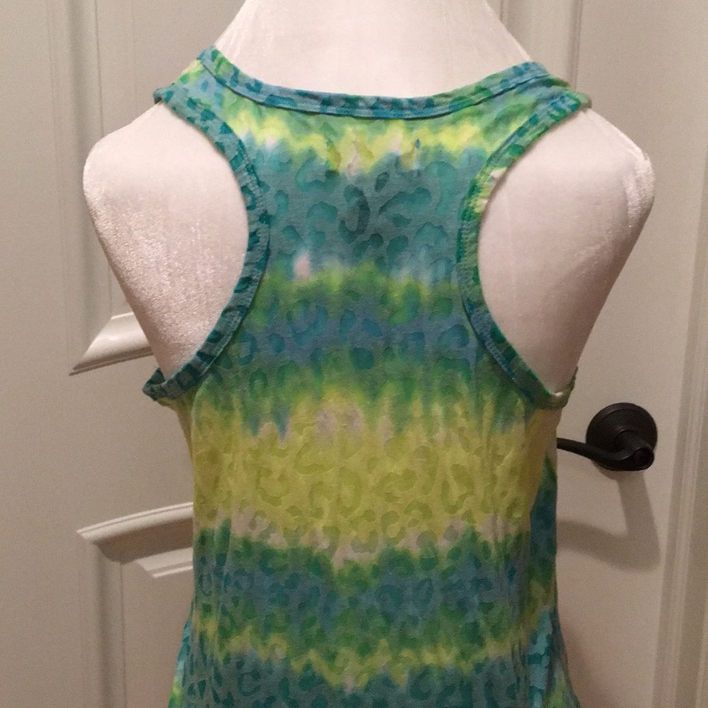 Tank - Picture 3 of 3